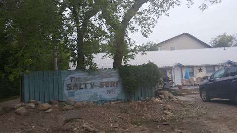 Salty Surf Inn